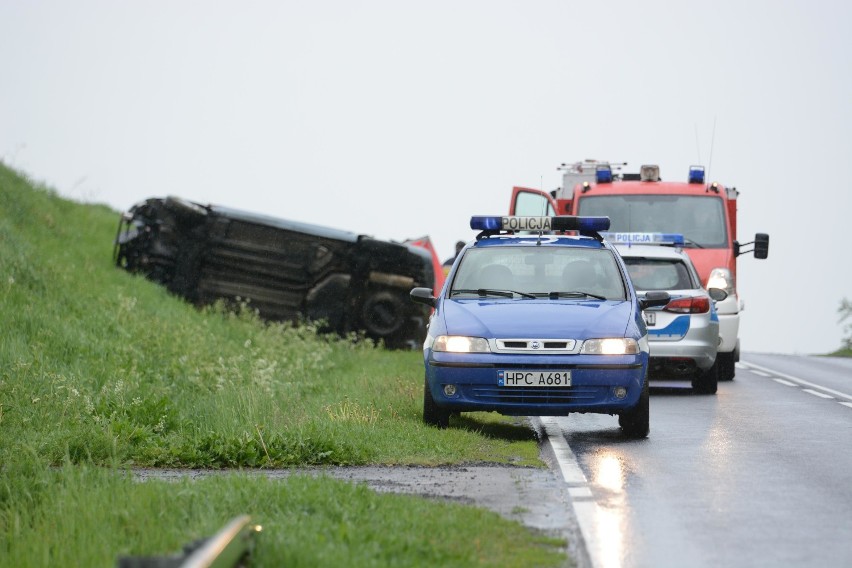 Tragiczny wypadek w Wabczu. Jedna osoba zginęła, cztery zostały ranne [wideo, nowe zdjęcia]