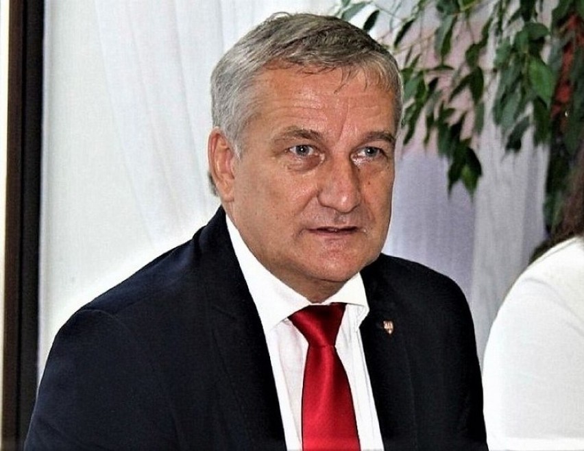 63 - letni Wiesław Szczepański jest posłem 5 kadencji. Ma...