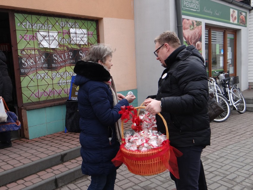 Walentynki w Radomsku ze Stowarzyszeniem Kuźnia Kowalowiec [ZDJĘCIA]