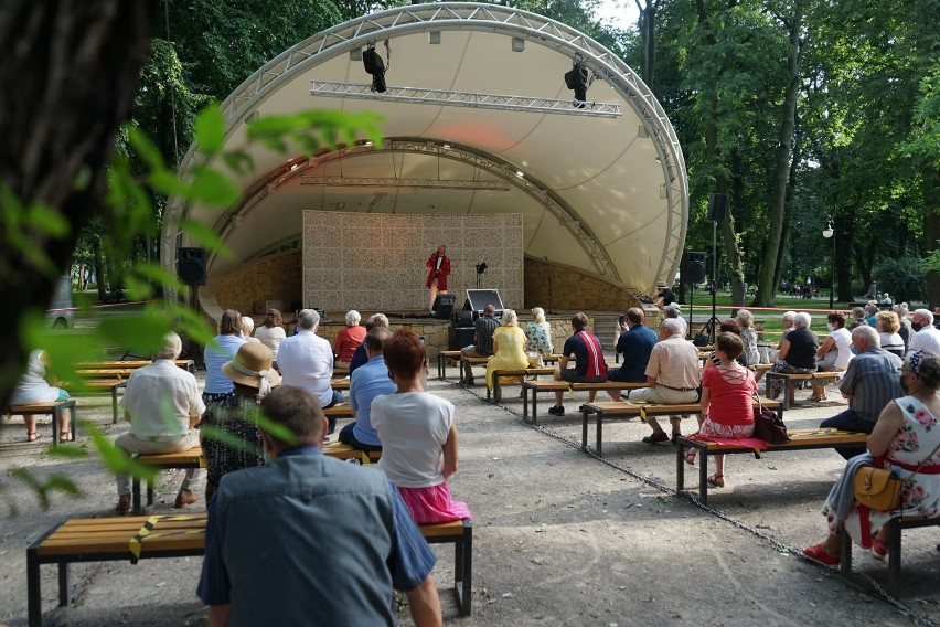 Radom. Łaźnia zaprosiła na kolejny koncert w muszli parku Kościuszki w cyklu "Letni muszli szum"
