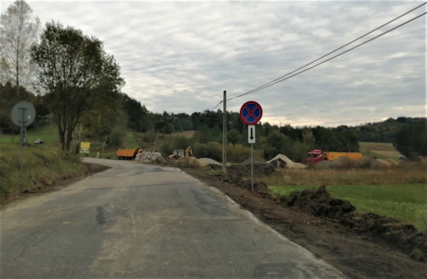 Kontynuowana ma być przebudowa drogi powiatowej z Ładnej do...