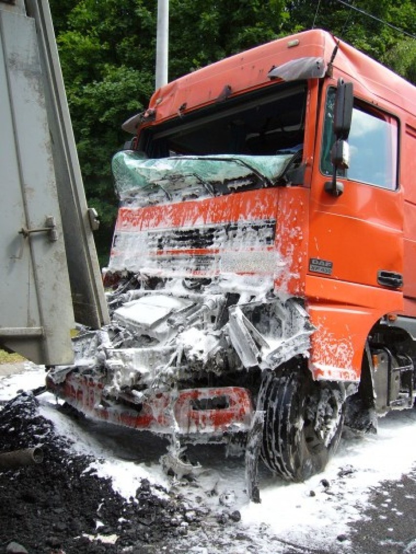 Wypadek ciężarówek na Pszczyńskiej w Żorach [ZDJĘCIA]