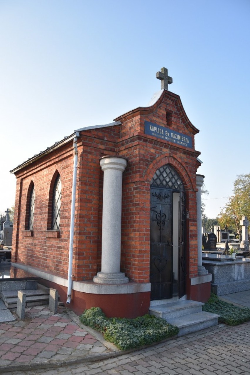 Cmentarz w Dobrzecu