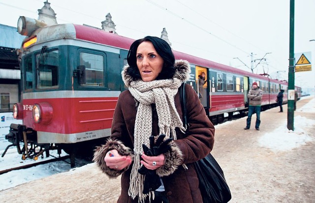 - Będę się teraz bała jeździć pociągiem - mówi Agnieszka Pliszkiewicz. - Bo co mi się może przytrafić, jak mi się np. bilet gdzieś zapodzieje?