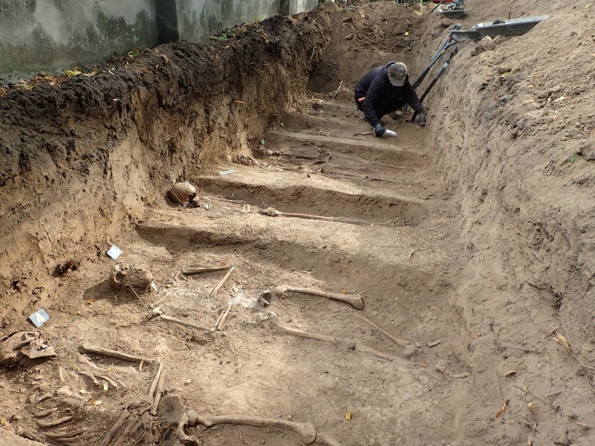 W Baborowie zakończono prace ekshumacyjne przy niemieckiej...