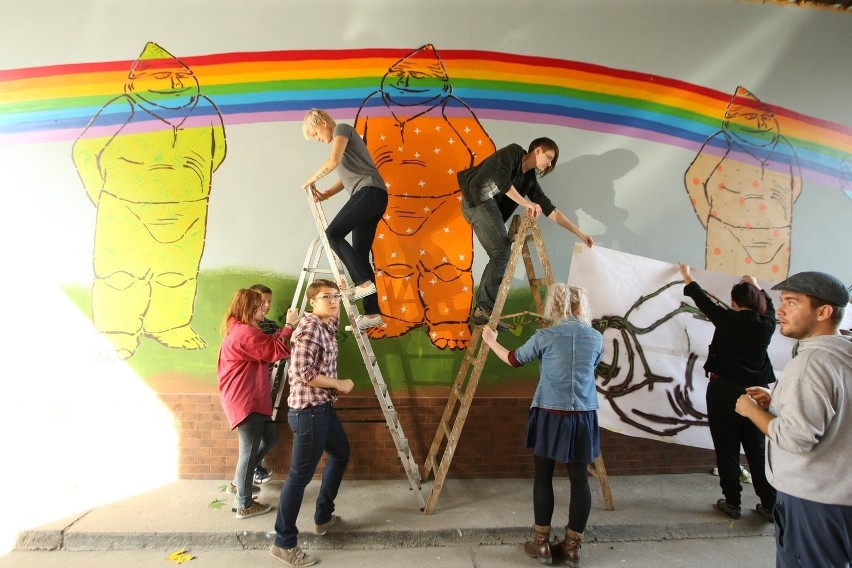 Nowy tęczowy mural. Powstał w ramach Festiwalu Równych Szans (ZDJĘCIA)