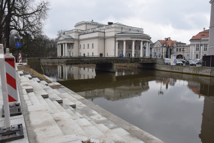 Park Miejski w Kaliszu powoli budzi się na wiosnę