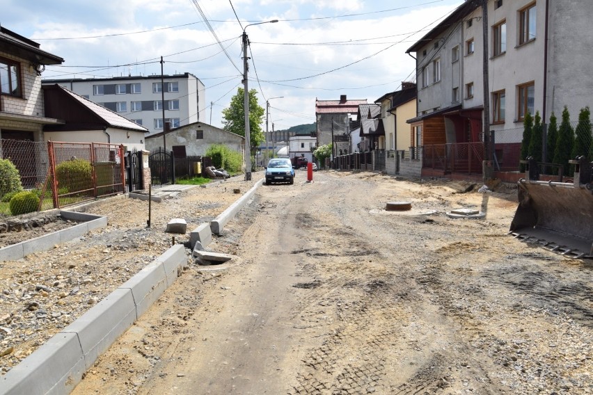 Wolbrom. Trwa modernizacja ulic Fabrycznej i Sportowej [ZDJĘCIA] 