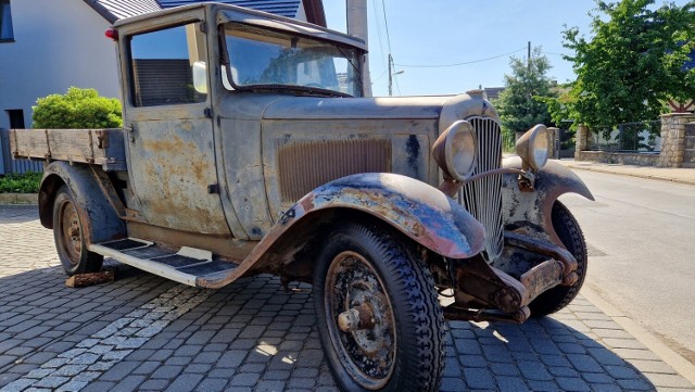 Cuda motoryzacji na pikniku w Strzelcach Opolskich. Uczestnicy dobrze się bawili.