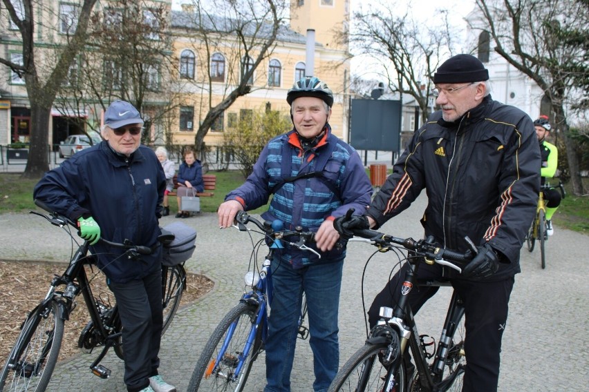 Powitanie wiosny na rowerach w Radomsku... z ekipą...