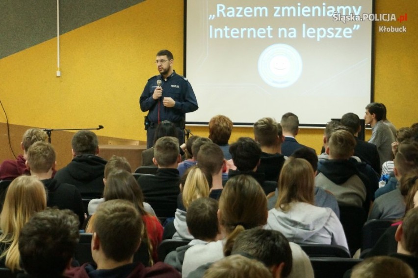 Dzień Bezpiecznego Internetu z kłobucką policją