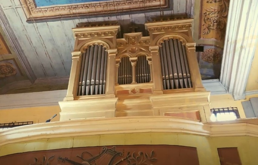 Duże remonty w cerkwi greckokatolickiej pw. Narodzenia Najświętszej Maryi  Panny w Łosiu i w kościele św. Michała w Ropie 