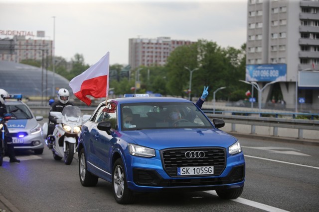 1 maja w Katowicach odbyła się kolejna odsłona Strajku Przedsiębiorców. 


Zobacz kolejne zdjęcia. Przesuwaj zdjęcia w prawo - naciśnij strzałkę lub przycisk NASTĘPNE >>>