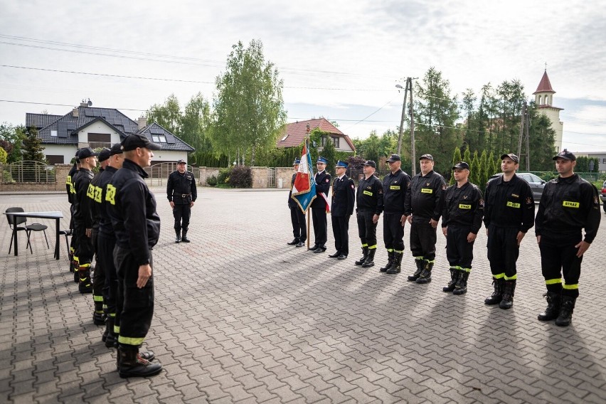 Nowi strażacy w szeregach Państwowej Straży Pożarnej w Koluszkach