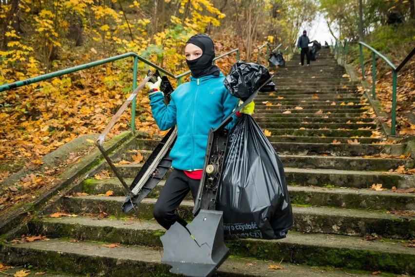 Bydgoszczanie wraz z Fundacją Zielone Jutro posprzątali...