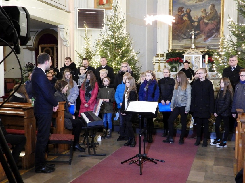 W kościele pw. Św. Wojciecha odbył się koncert kolęd.