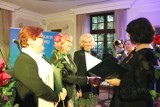 Dzień Edukacji Narodowej w Bełchatowie. Nagrodzono nauczycieli powiatowych szkół i pracowników samorządu