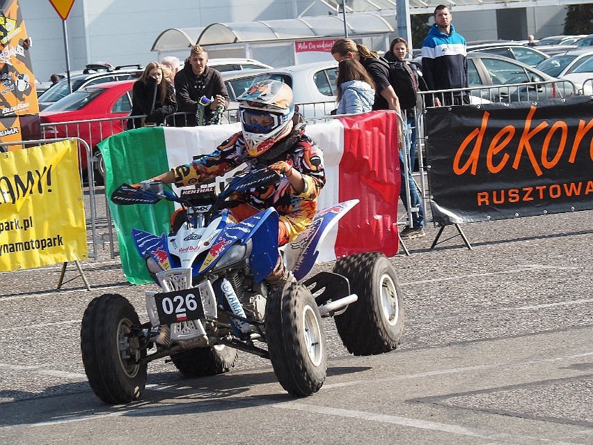 Piknik Offroad w Pasażu Łódzkim. Były quady, motocykle, samochody terenowe i drony ZDJĘCIA