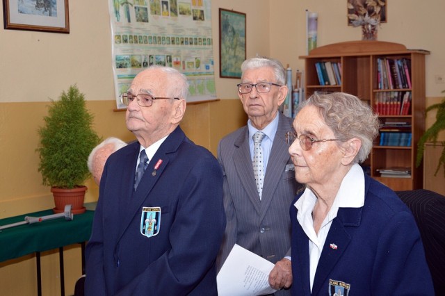 Dwoje mieszkańców Przemyśla z medalem Stulecia Odzyskanej Niepodległości.