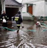 Leszno: Wiele ulic i posesji zostało zalanych