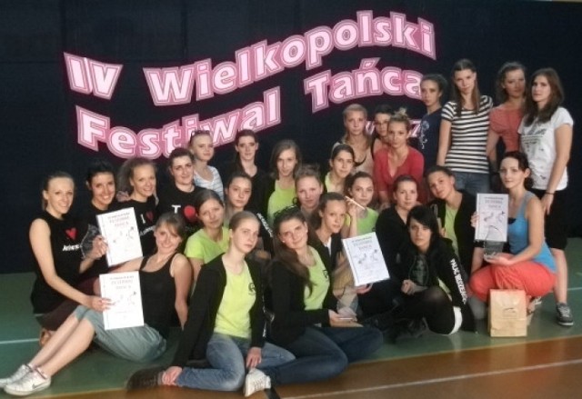 26 maja 2012 Zespoły tańca współczesnego z Pałacu Młodzieży ...