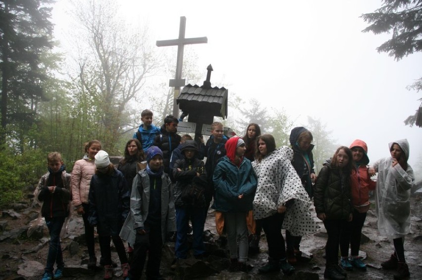 Uczniowie z Aslana zdobywają Koronę Polskich Gór. To jedyna taka klasa w Polsce! 