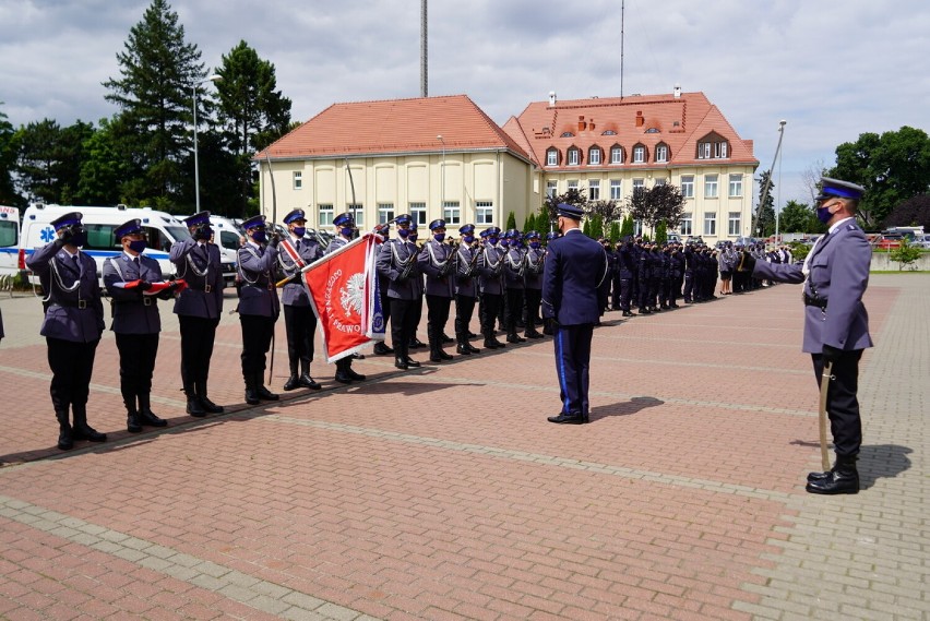 Dwaj nowi policjanci w Grudziądzu. Złożyli ślubowanie. Zobacz zdjęcia