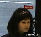 Poszukiwana kobieta uczestnicząca w napadzie na bank w Skierniewicach