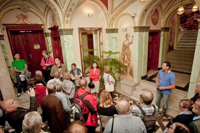 Czytelnicy Panoramy Wałbrzyskiej zwiedzili pałac Tielscha w Wałbrzychu