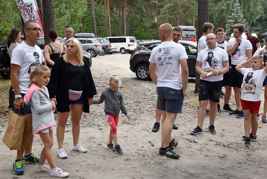 Biegi. Nad Jeziorem Piaszczystym w Pile odbył się VI Bieg Tropem Wilczym. Zobaczcie zdjęcia (cz. 1)