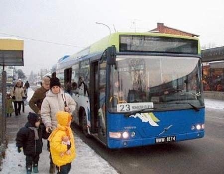 Nowy autobus jest bardzo wygodny. Fot. Stanisław ŚMIERCIAK
