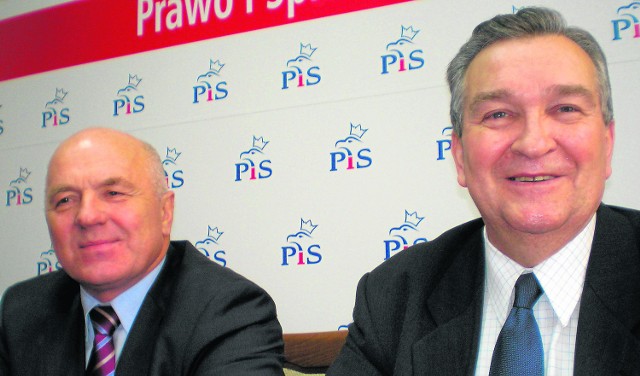Edward Czesak (z lewej) nie chce poprzeć kandydatury na prezydenta Józefa Rojka z Solidarnej Polski.