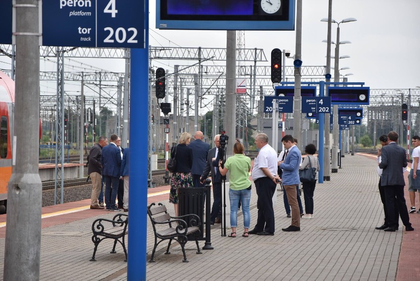 Malbork. Pociągi już naprawdę wróciły na linię do Kwidzyna. Najpierw trasę "przetestowały" VIP-y