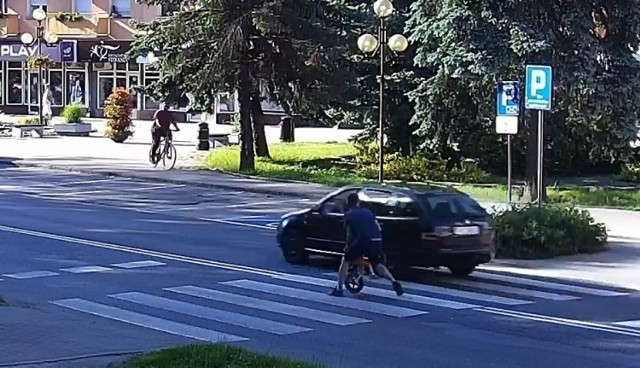 W Krośnie Odrzańskim prawie doszło do tragedii na przejściu dla pieszych na ul. Poznańskiej.