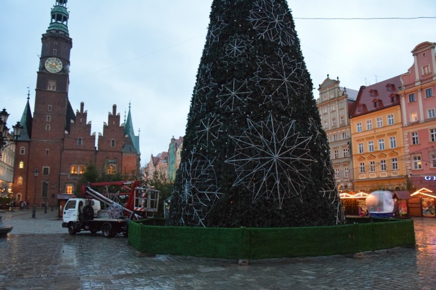 Choinka we wrocławskim Rynku. Tak wygląda