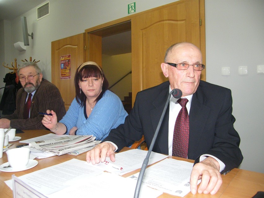 Sesja rady powiatu: Jan Bandosz, Renata Reszel
