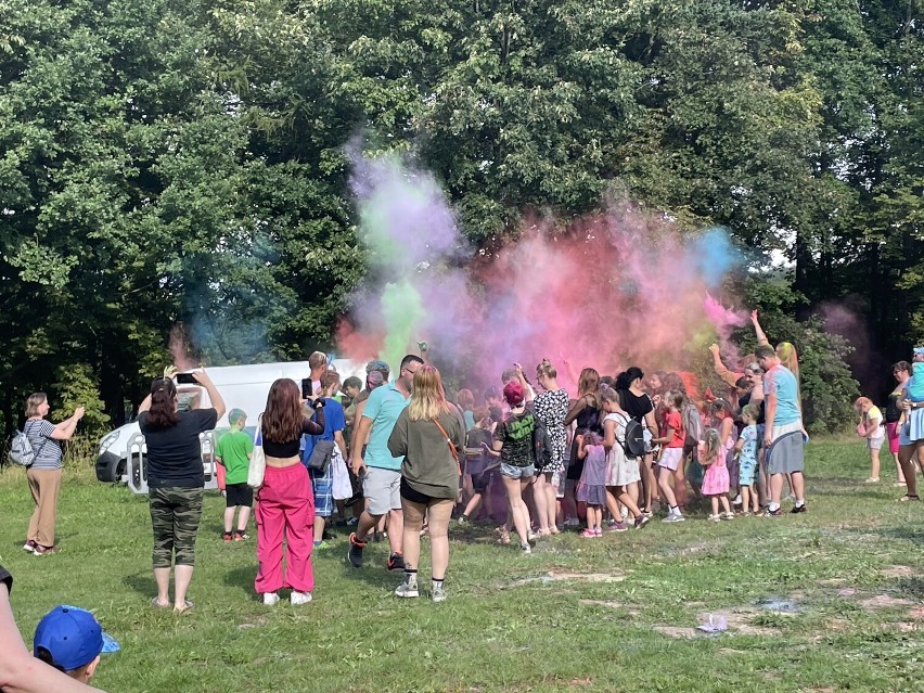Święto kolorów Holi w Szczawnie-Zdroju.