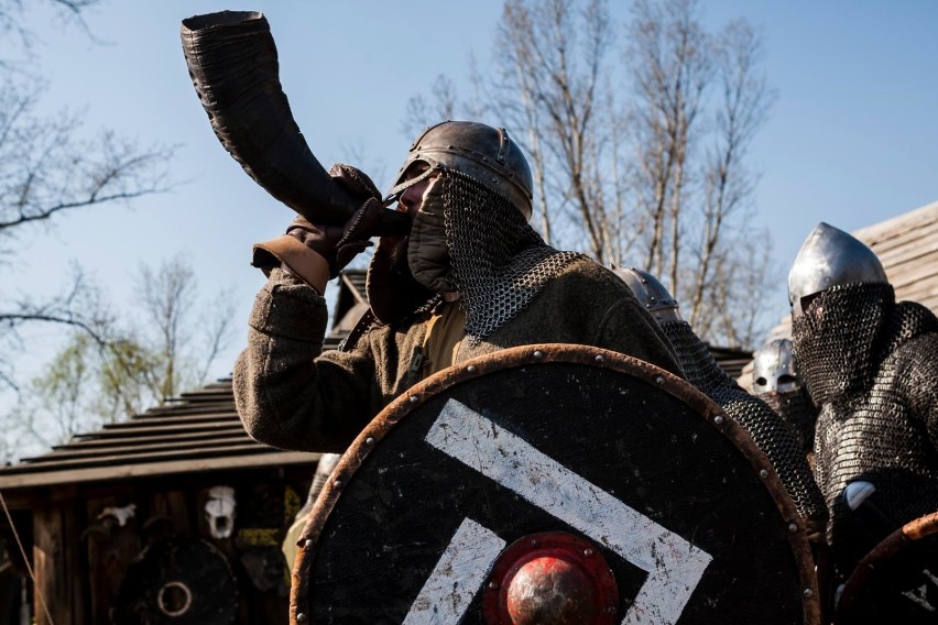 Warownia Jomsborg. Odwiedziny w wiosce wikingów na Żoliborzu