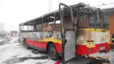 Przy remizie OSP w Gąsinie spłonął autobus [ZDJĘCIA]