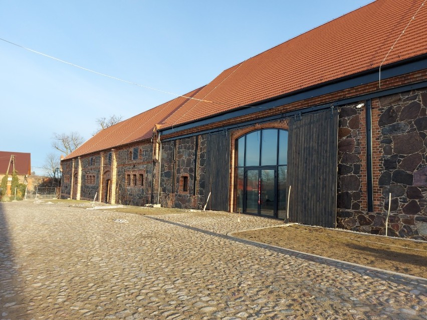 Przebudowane stodoła i obora w Jerzmanowej oraz zrewitalizowany wiatrak z Polkowic w ogólnopolskim konkursie budowlanym