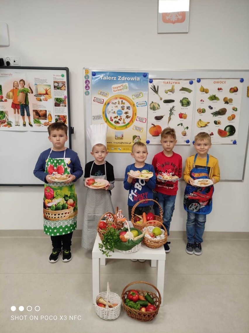 Uczniowie "Trójki" promowali dobre nawyki żywieniowe