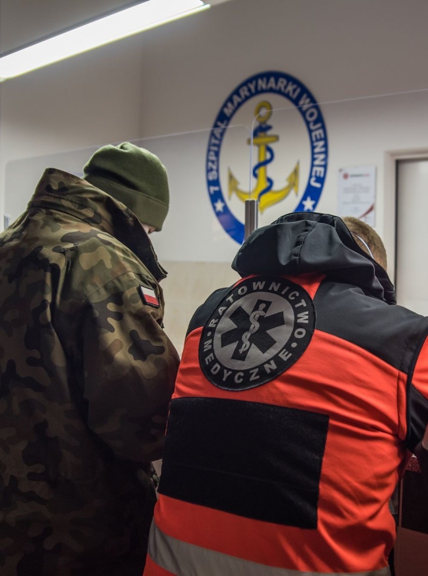 Gdynia: Medycy z 3. Flotylli Okrętów Marynarki Wojennej na Oksywiu już zostali zaszczepieni przeciwko koronawirusowi