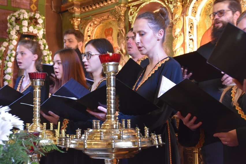 Kto śpiewa, modli się dwa razy - cerkiewna muzyka rozbrzmiewała w świątyniach w Szymbarku oraz Bielance