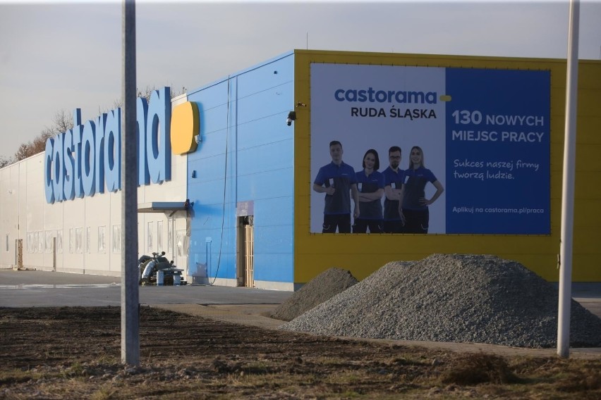 Zdjęcia ze zmiany sklepu Tesco w market Castorama w Rudzie...