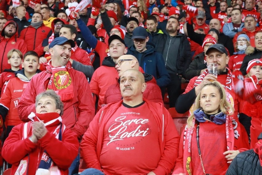 Derby Łodzi. Kibice Widzewa i kibice ŁKS na meczu derbowym. ZDJĘCIA fanów Widzewa i fanów ŁKS