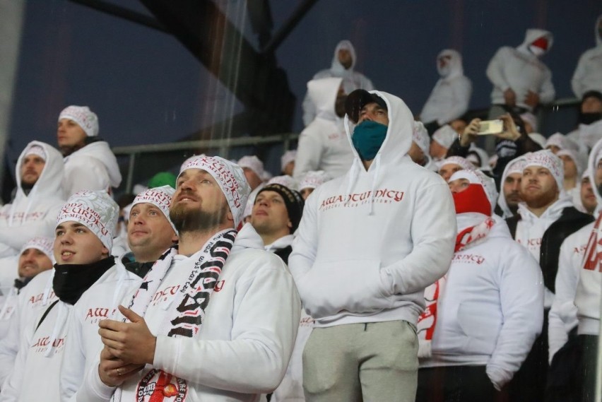 Derby Łodzi. Kibice Widzewa i kibice ŁKS na meczu derbowym. ZDJĘCIA fanów Widzewa i fanów ŁKS