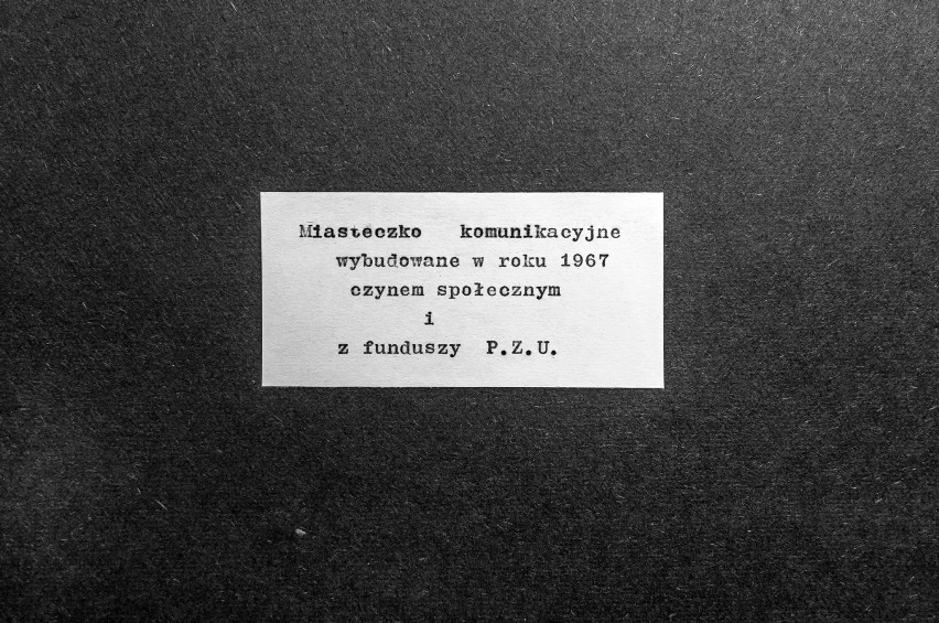 Oświęcim. Prezent dla młodzieży z okazji 50.rocznicy Wielkiej Rewolucji Październikowej znika z powierzchni ziemi. Zdjęcia z arch. Ganobisa