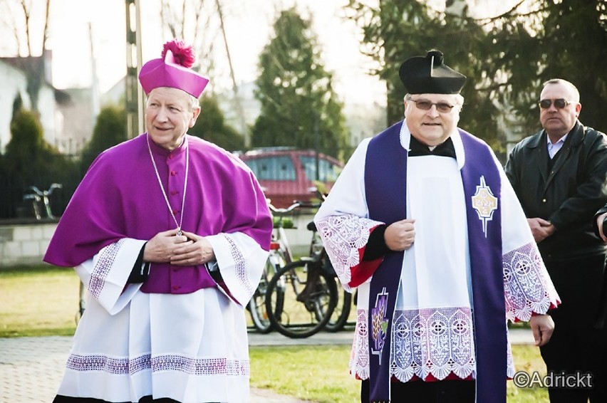 Wizytacja kanoniczna biskupa Jana Zająca w Woli Batorskiej [zdjęcia]