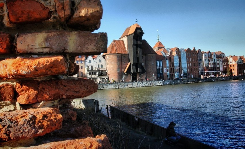 Gdańsk: Prace remontowe na Wyspie Spichrzów. Modernizacja 600 metrów nabrzeży Motławy