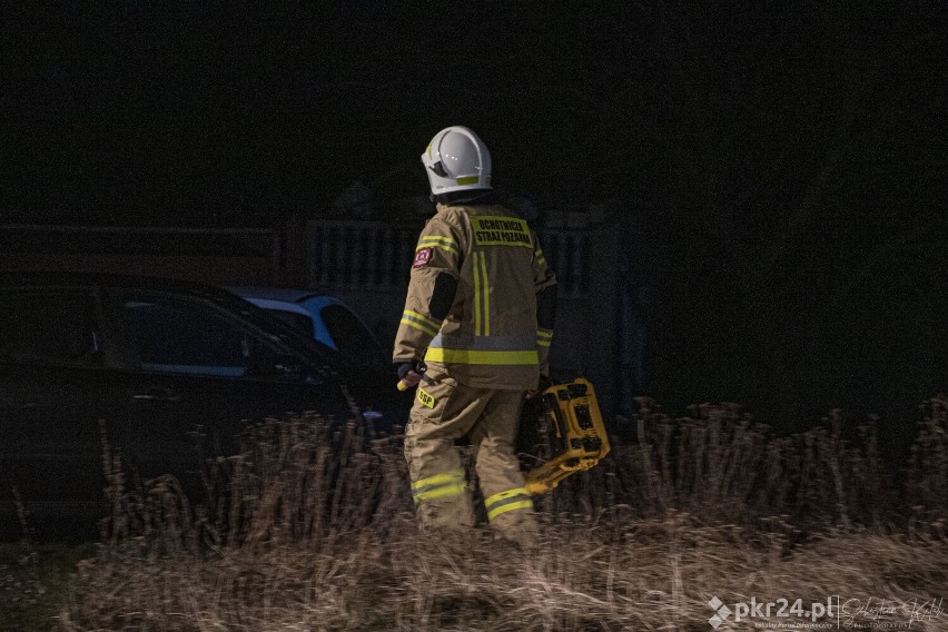 Pożar w jednym z domostw w Tomnicach [ZDJĘCIA]